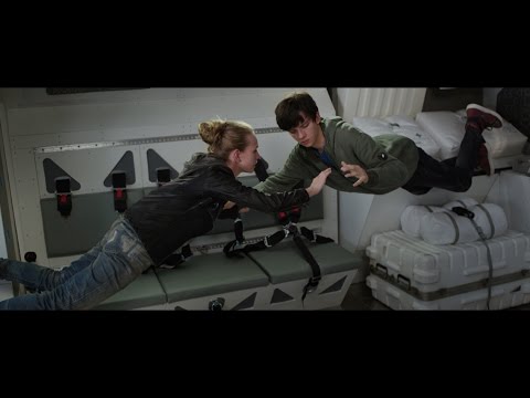 O Espaço Entre Nós | Trailer Oficial Legendado | 30 de março nos cinemas