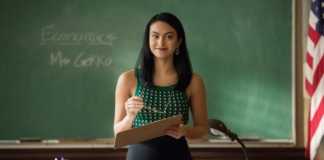 Riverdale alunos retornam à escola