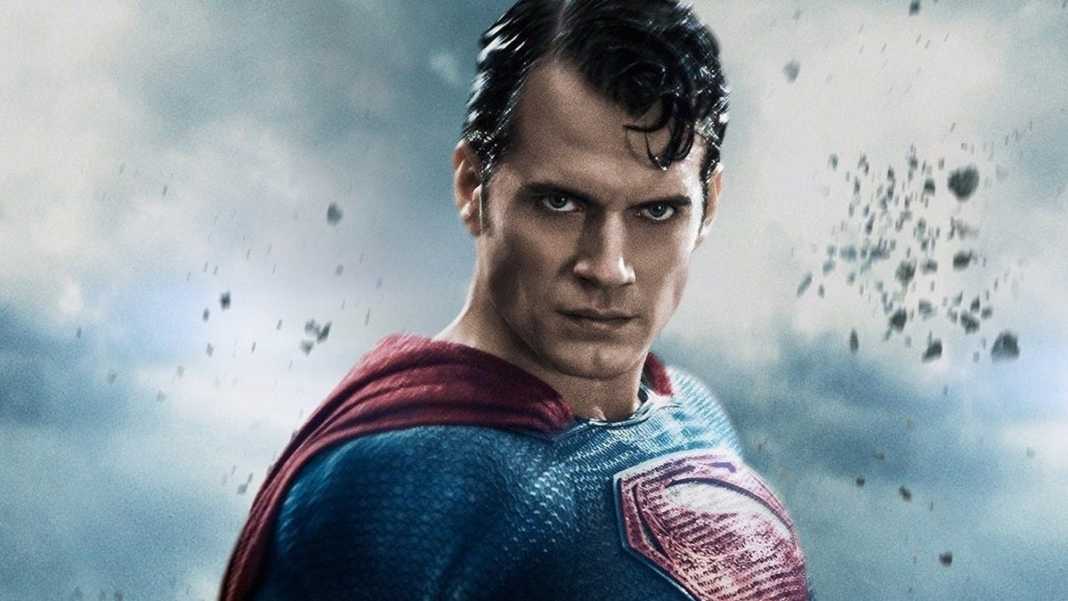 Henry Cavill quer voltar ao papel de Superman