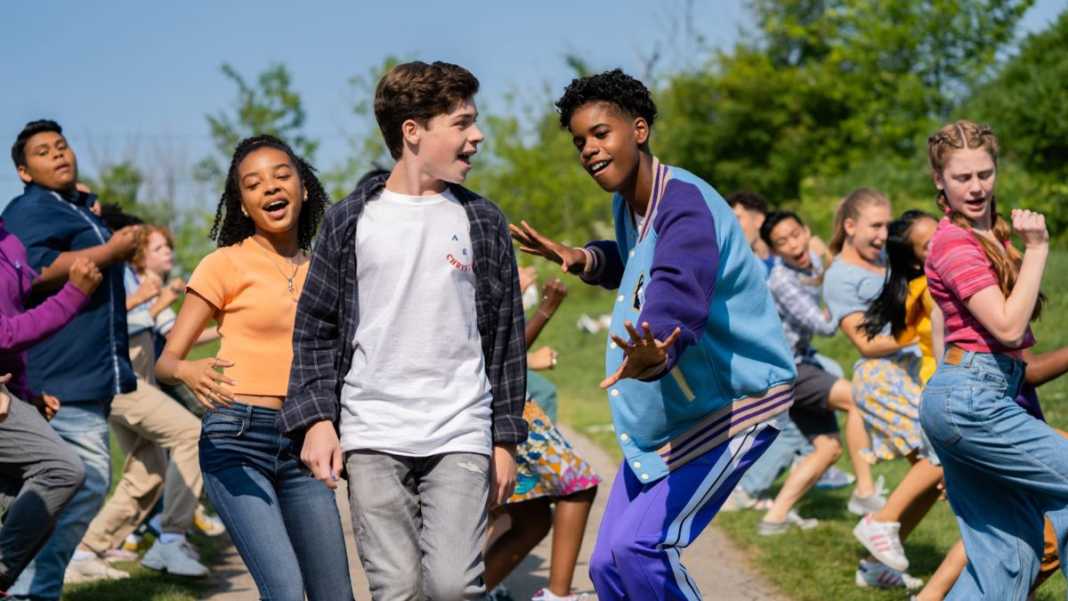 13 o musical horário netflix