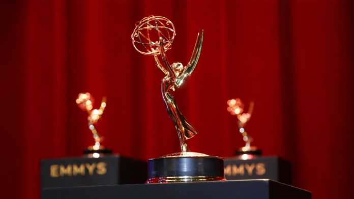 Emmy Awards 2022 data TNT