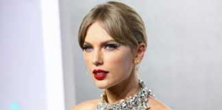 Taylor Swift no Super Bowl cantora