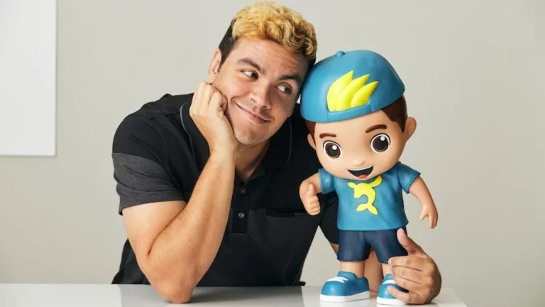 Luccas Neto fecha parceria com o SBT