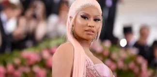 Nicki Minaj parabeniza Ben Shapiro por primeiro lugar no Rap.