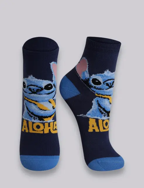 Lupo lança coleção de meias do Stitch inspirado no live-action da Disney 2 meias Lupo do Stitch em ambiente casual