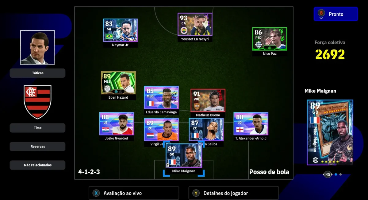 Formação tática no eFootball 2026 com ajustes de posicionamento, estratégia e instruções do treinador.