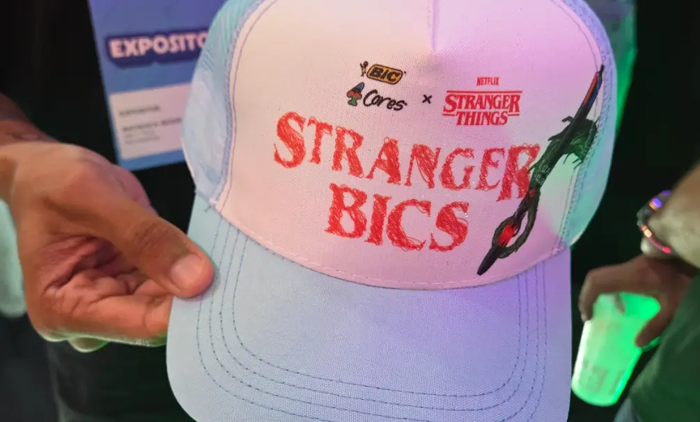 bone stranger things bic brinde