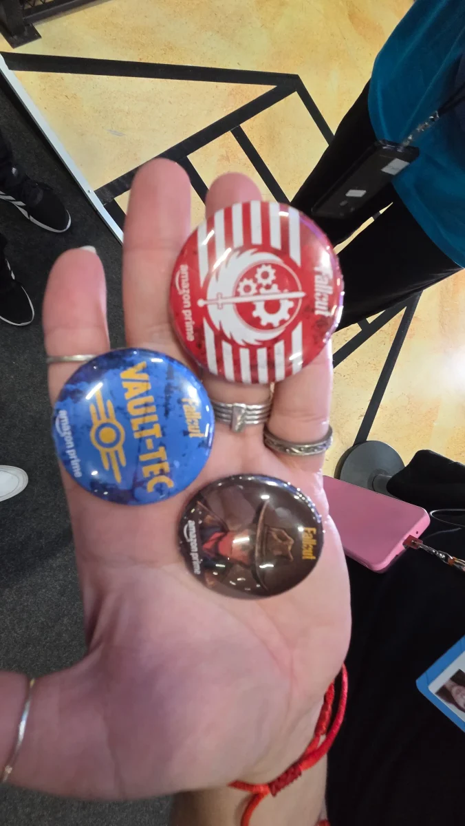 fallout prime video bottons brindes ccxp 25