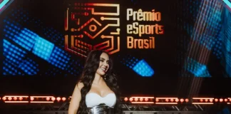 Vencedores do Prêmio eSports Brasil 2025 reunidos no palco da premiação em São Paulo
