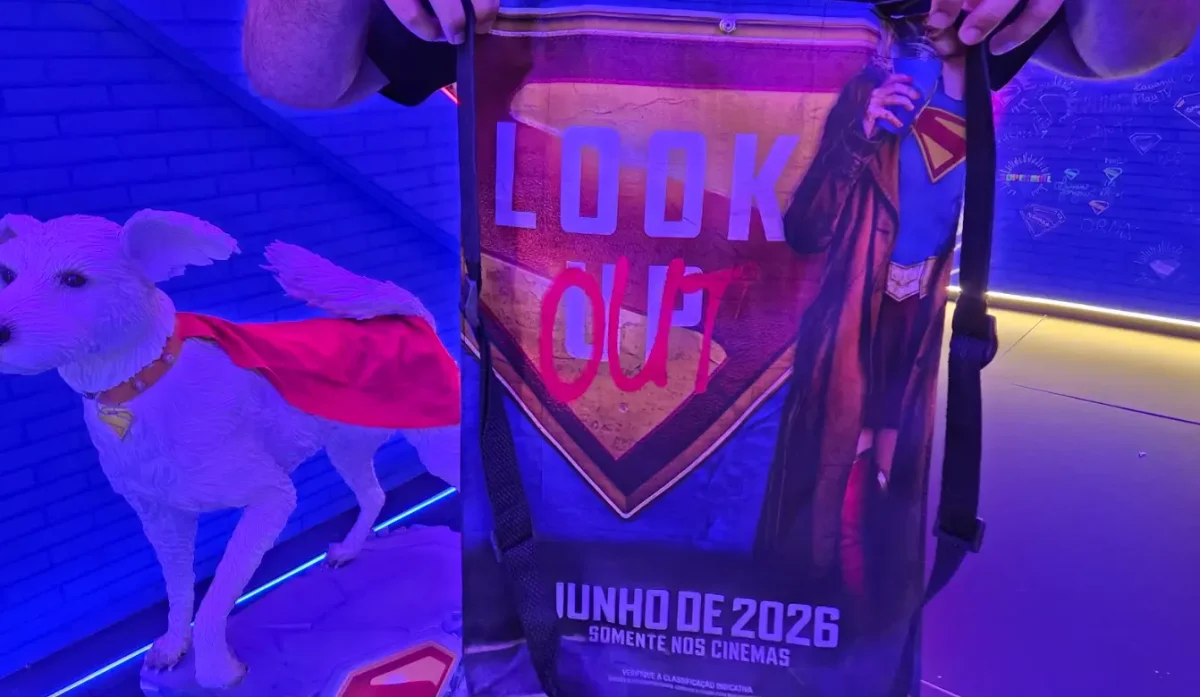 sacochila super girl warner ccxp14 brinde