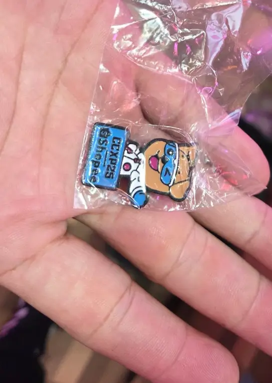 shopee brinde ccxp25 pin oficial