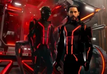 Tron: Ares chega oficialmente ao Disney+ em 7 de janeiro de 2026 Tron Ares em cena futurista com visual digital e luzes neon, destacando o universo tecnológico do filme