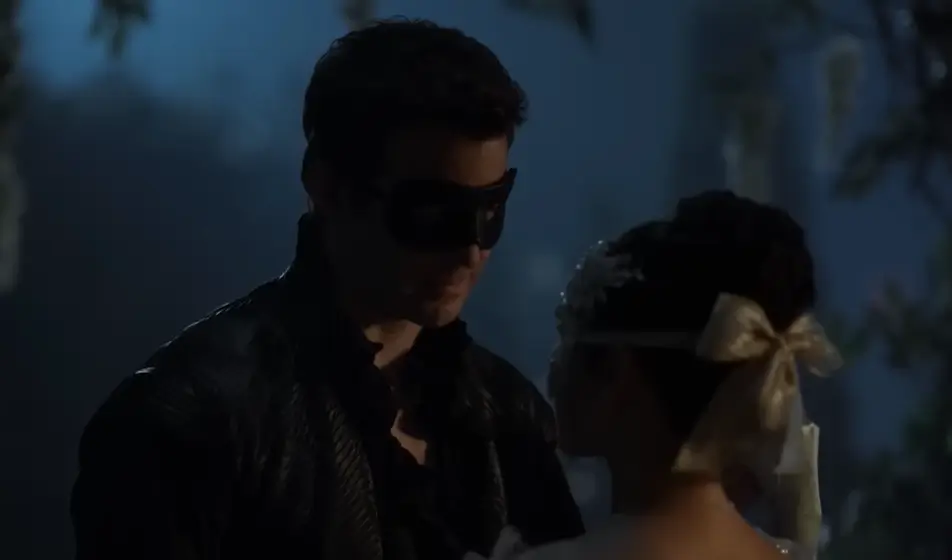 Bridgerton: 4ª temporada estreia em duas partes; veja o horário de lançamento na Netflix 1 Benedict Bridgerton e Sophie Baek em momento de romance