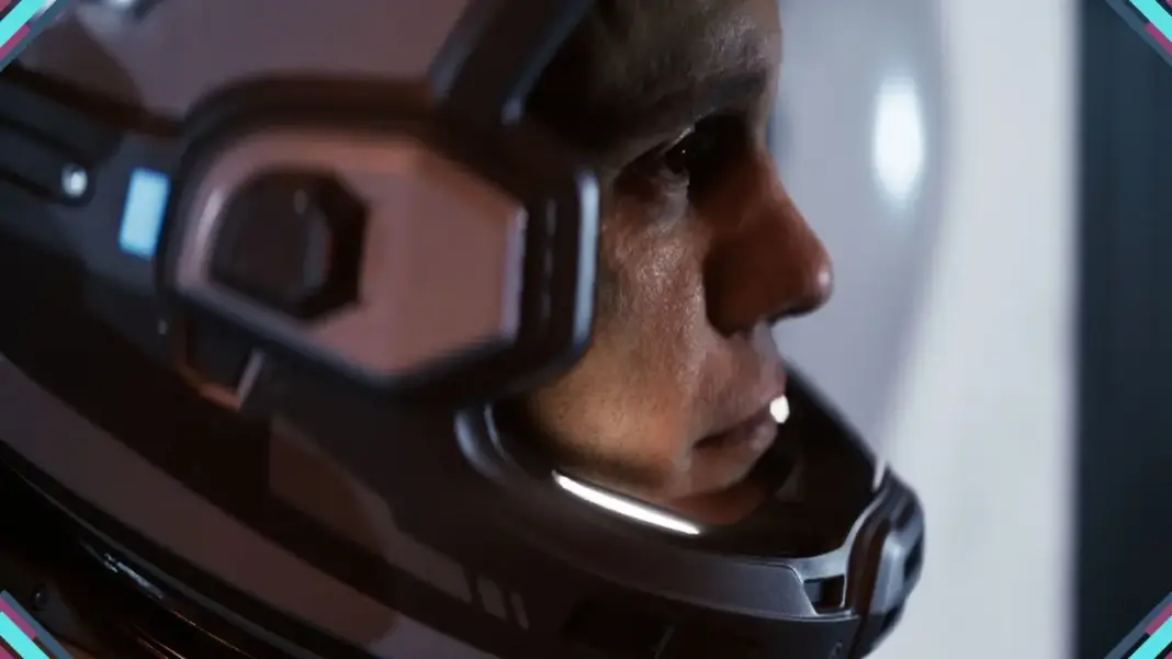 Personagem com traje espacial na nave Cassiopeia em cena de Directive 8020, que recebeu Metascore 72 e recepção mista da crítica no Metacritic