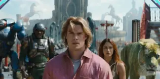 Nicholas Galitzine como He-Man em cena oficial do filme Mestres do Universo da Sony Pictures