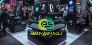 Logo da Eletrolar Show 2026 com estande de produtos gamers desfocado ao fundo durante a feira de negócios e tecnologia