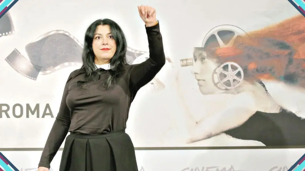 Morre Marjane Satrapi, aos 56 anos, autora de Persépolis e referência dos quadrinhos contemporâneos