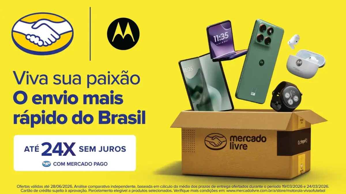 Motorola e Mercado Livre aproveitam o clima do futebol para promover linha premium 2 Smartphone Motorola Razr utilizado na campanha regional promovida em parceria com o Mercado Livre