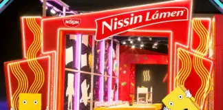 Estande da NISSIN com ativações de Hello Kitty no Festival do Japão 2026.