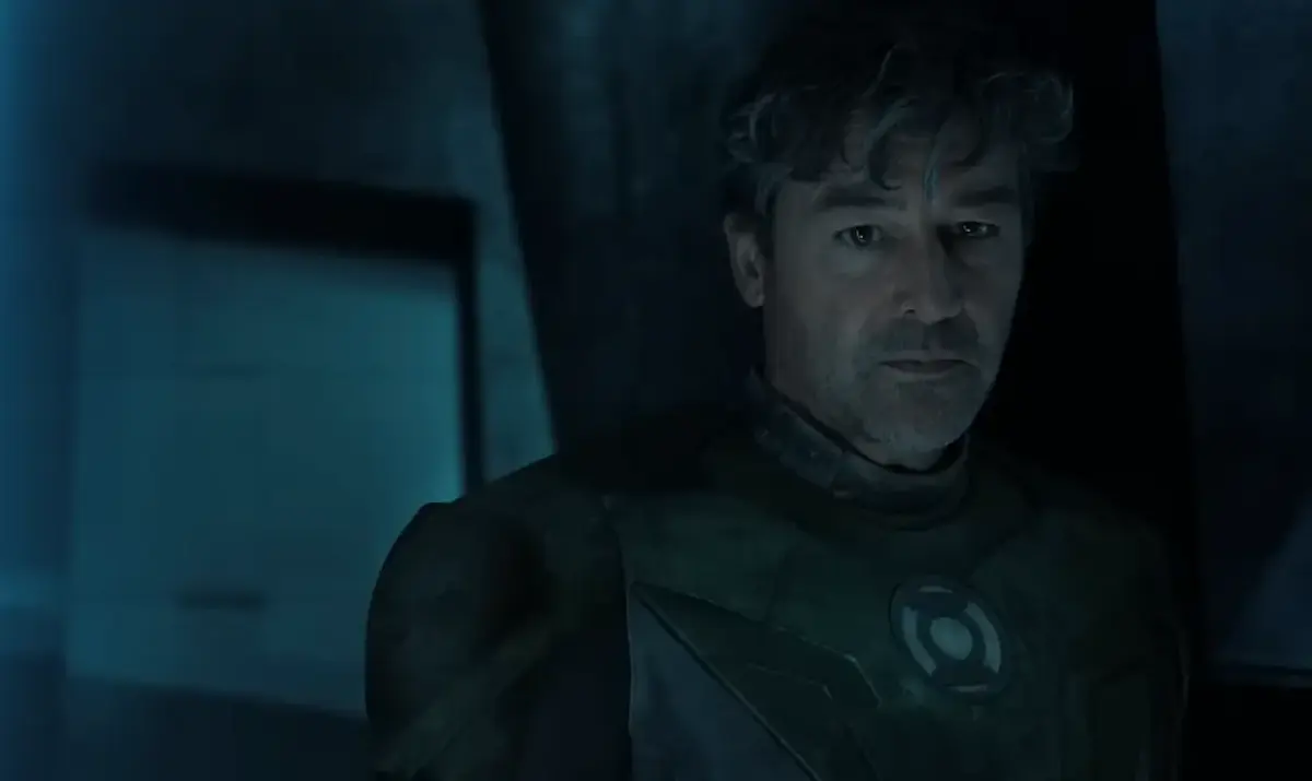 Lanternas: novo DCU estreia na HBO Max neste domingo (16) 3 Hal Jordan com seu mítico traje em ação na série Lanternas