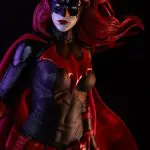dc comics batwoman premium format figure sideshow 300471 021