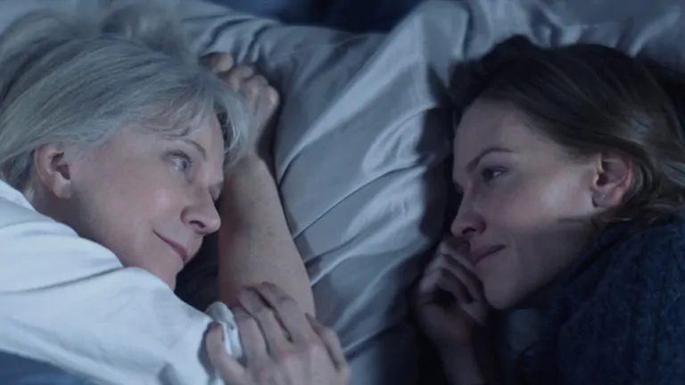 Drama familiar estrelado por Hilary Swank ganha trailer, confira