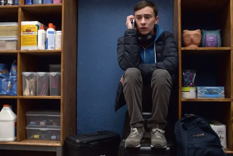 Netflix libera a data de estreia e fotos da segunda temporada de Atypical, confira