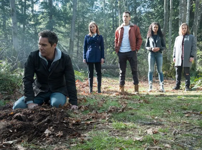 Travelers: 3ª temporada estreia nesta sexta-feira (14), na Netflix