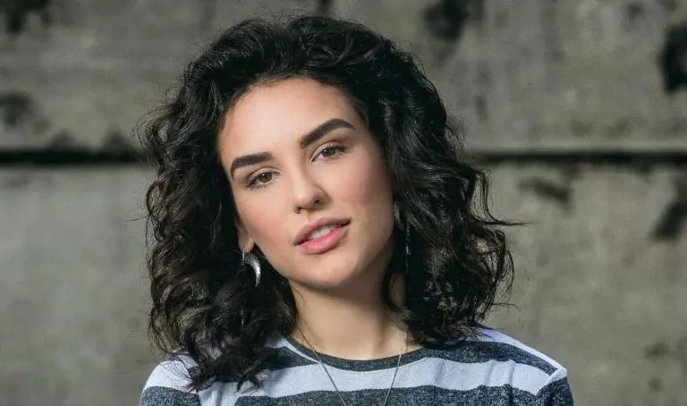 Kéfera estrela “Ninguém Tá Olhando”, nova série brasileira da Netflix