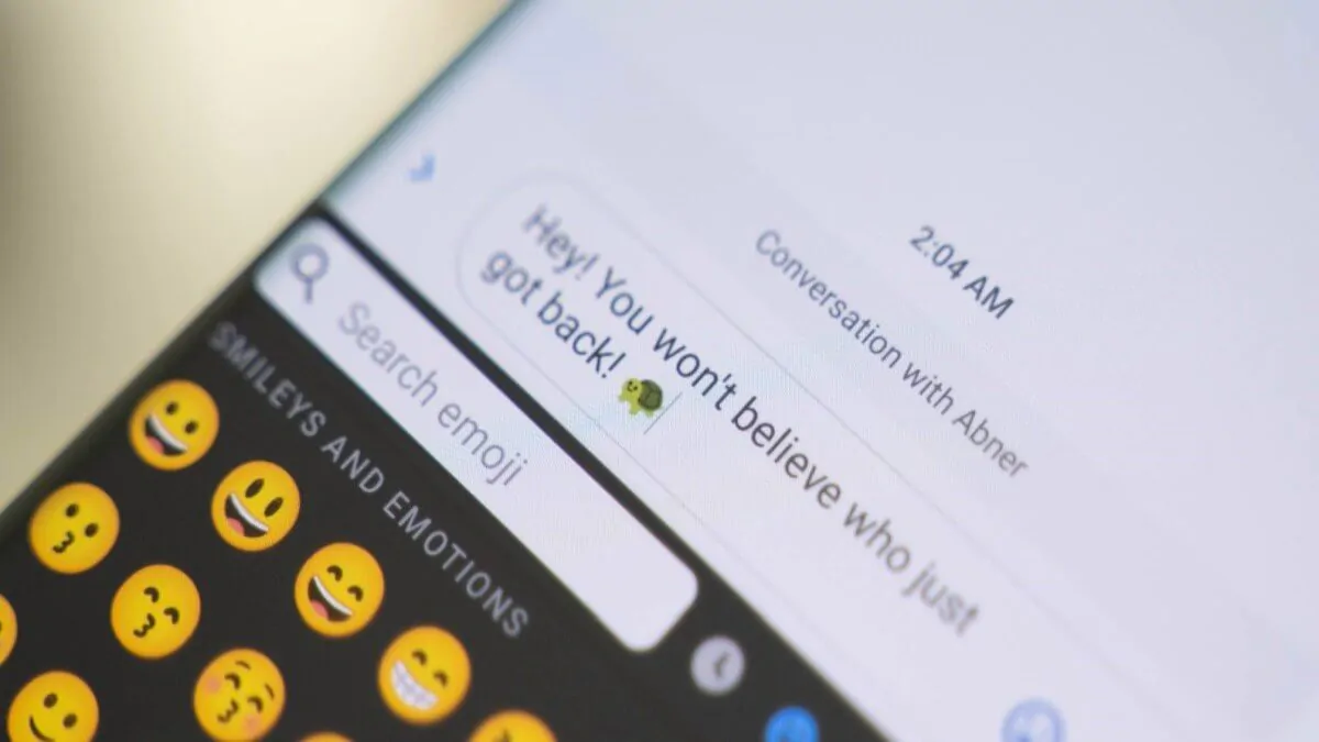 Google libera imagens de emojis no Android 11
