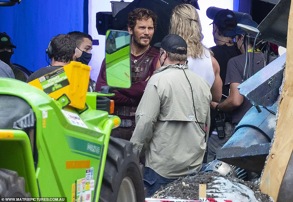 Double shot Chris Pratt gave fans a glimpse of his