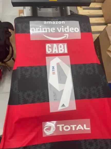 Provável camisa do Flamengo com estampa da Amazon Prime Video