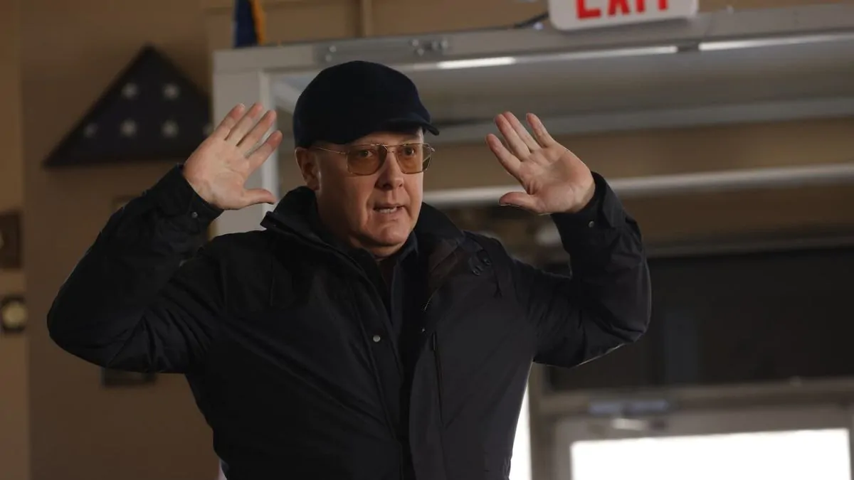 James Spader em The Blacklist (Lista Negra) 9x01 9ª temporada