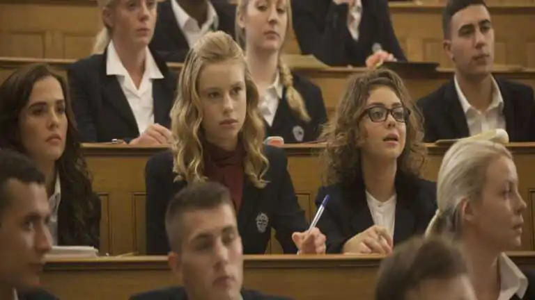 Vampire Academy: datas de exibição episódios da 1ª temporada!