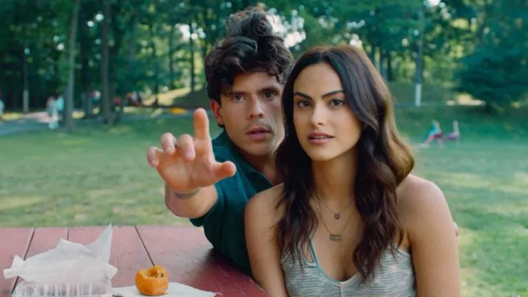 O filme Música, com Camila Mendes e Rudy Mancuso ganhou seu trailer pelo Prime Video