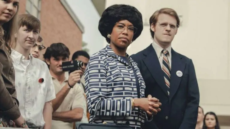 O filme Shirley para Presidente, com Regina King, chegou no streaming da Netflix